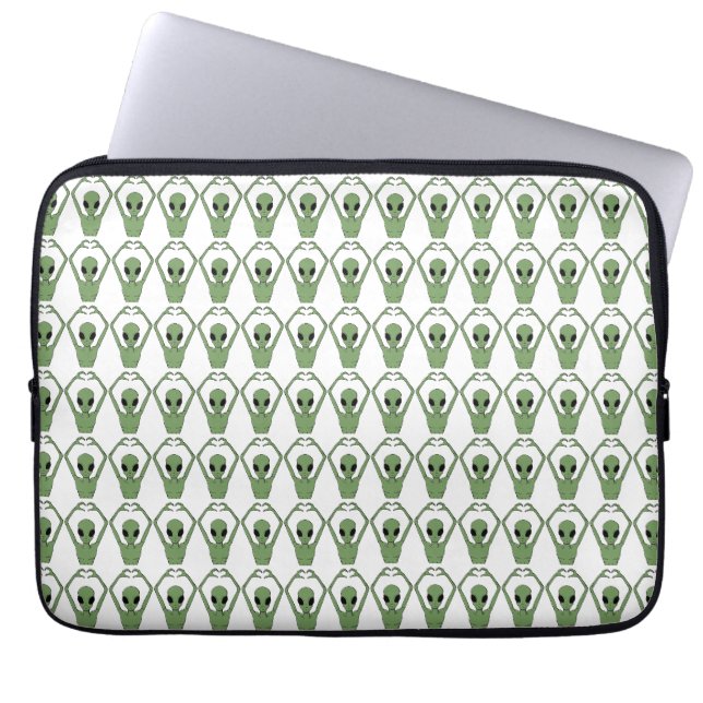 Alien hjärtpose laptop fodral (Framsidan)