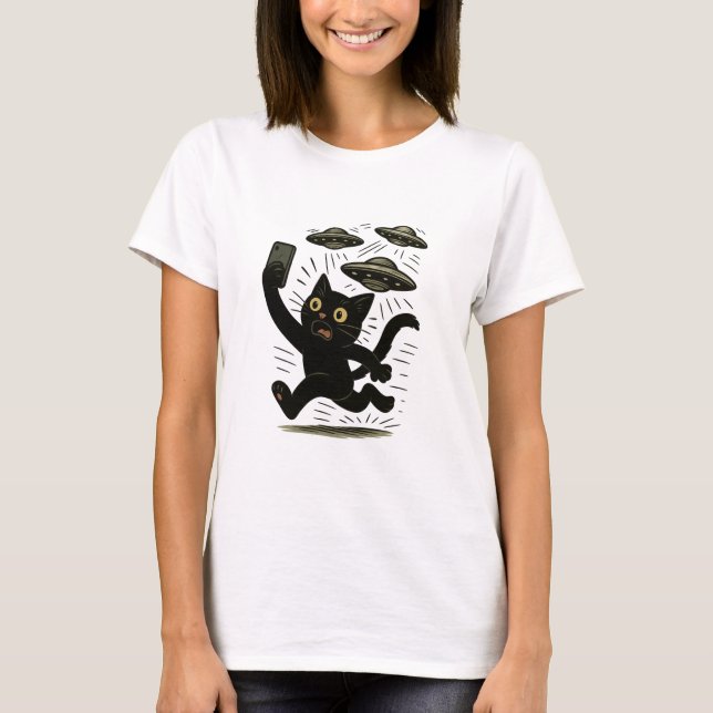 Alien Invasion Cat Design, Selfie UFO Cat T Shirt (Framsida)