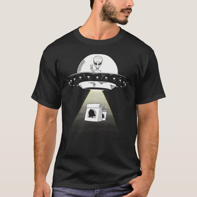 Alien Likes Fast Food T Shirt (Framsida)