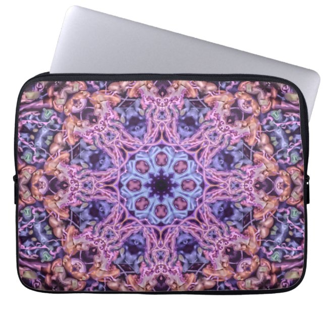 Alien Lila Psychedelic Kaleidoscopic Mandala Laptop Fodral (Framsidan)