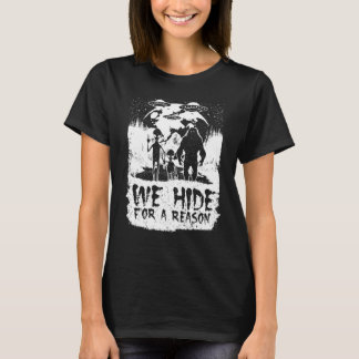 Alien och Bigfoot Måne Gömmer vi av ett skäl Sasqu T Shirt