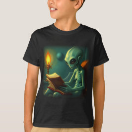 ALIEN READING T SHIRT
