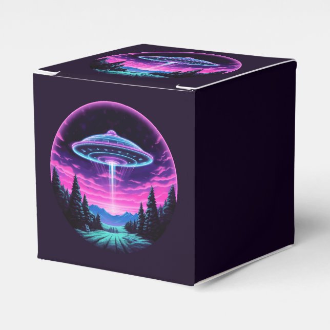 Alien Spaceship Retro Futuristiska Presentaskar (Framsidan Sidan)