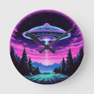 Alien Spaceship Retro Futuristiska Rund Klocka