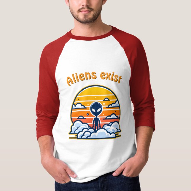 Alien Sunset Aesthetic | Sci-Fi Alien Sunset T Shirt (Framsida)