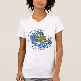 Alien Surfs with Pride Flagga T Shirt