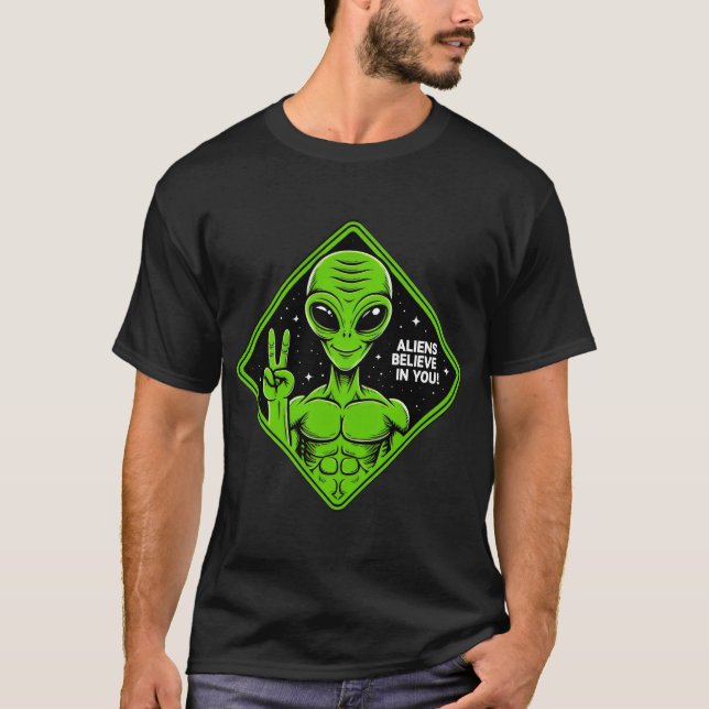 Alien. T Shirt (Framsida)