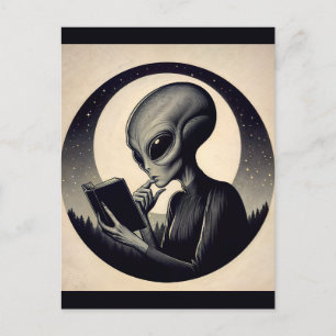 Alien Woman Reading Bok Vintage Aestthetic Vykort