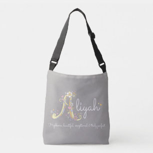Aliyah namnets betydelse En väska med monogram