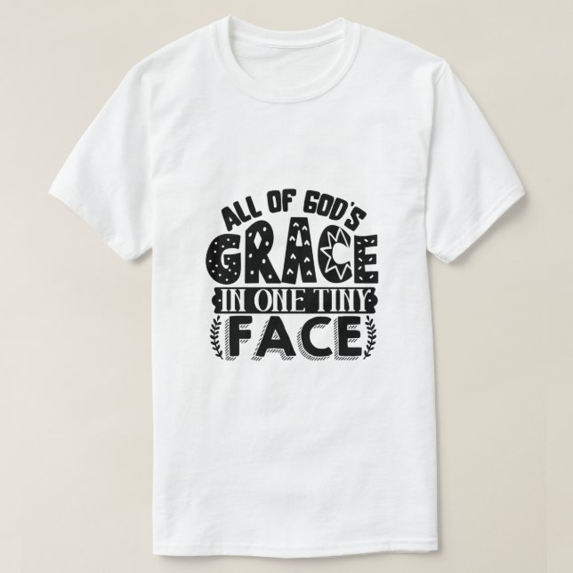 All Guds Nåd i en Liten Ansikte T-Shirt (Design framsida)