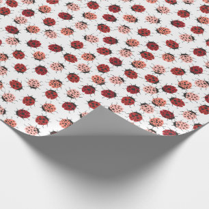 All över nyckelpigarosor & rött presentpapper