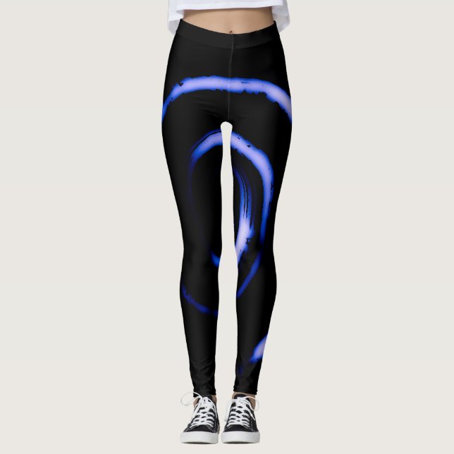 All over Print Leggings with Lila Twirl on Black (Framsida)
