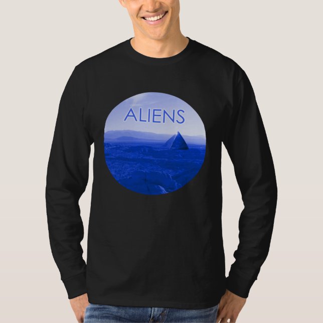 All Pyramids Are Alien Pyramids T Shirt (Framsida)