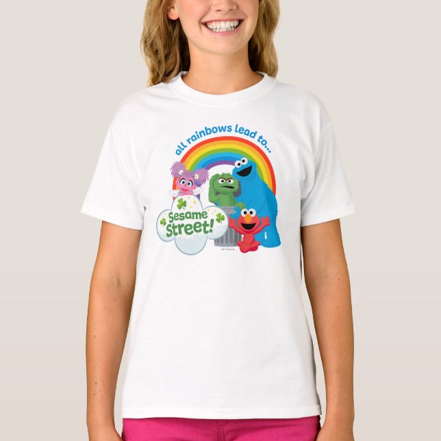 All Rainbows Lead till Sesame Street T Shirt (Framsida)