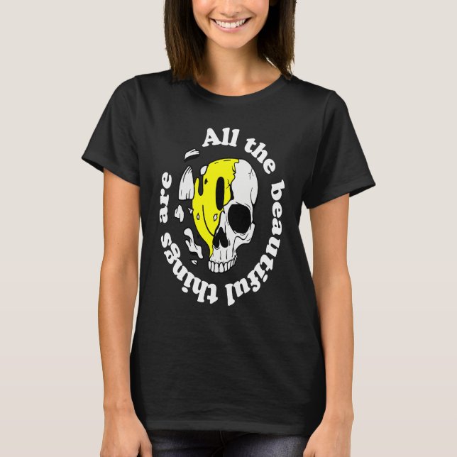 All the beautiful things are  Cool Wild Skull Outf T Shirt (Framsida)