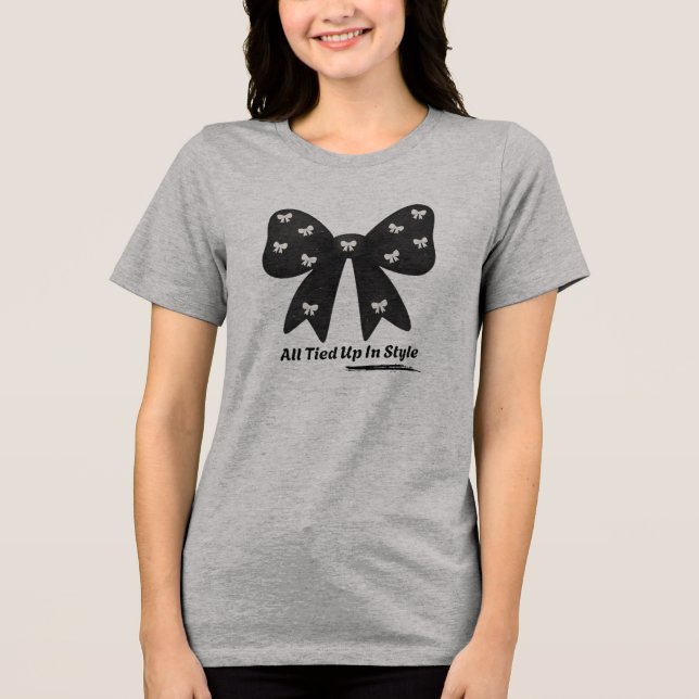All Tied Up In Style – Chic Minimalist Bow T-Shirt (Framsida)