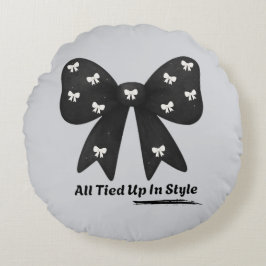 All Tied Up In Style Round Throw Pillow Rund Kudde