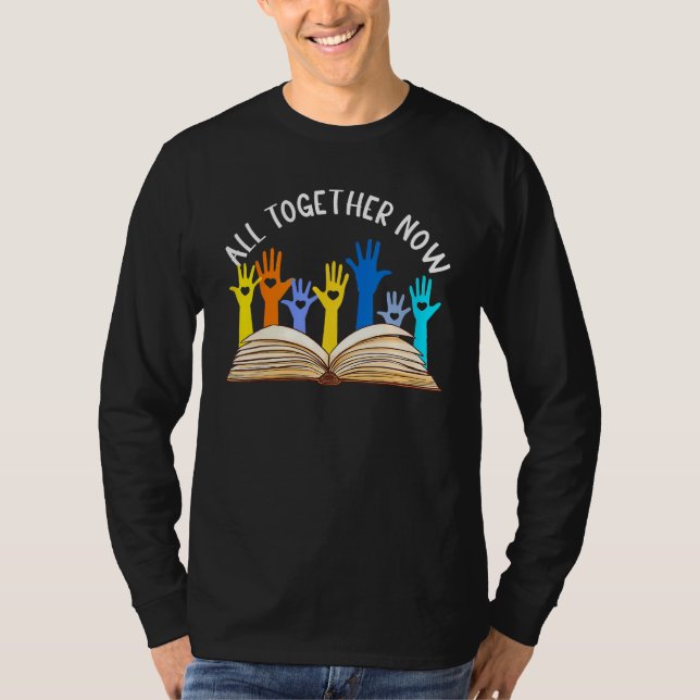All Together Now Summer Reading 2023 Hand Up Book  T Shirt (Framsida)