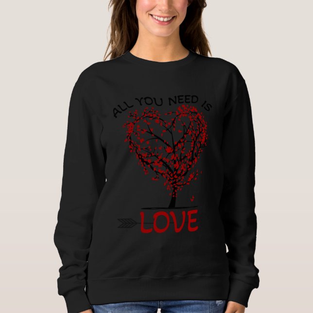 All You Need is Love Valentine's Day Tree with Hea T Shirt (Framsida)