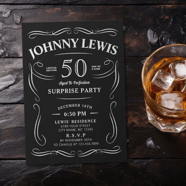 Alla åldrar som Whiskey kom på 50-årsdagen Inbjudningar (Any Age Whiskey themed surprise 50th birthday Invitation)