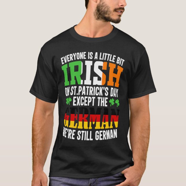 Alla är en liten irländare på St patrick's day T Shirt (Framsida)