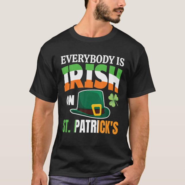 Alla är iriska på St. Patrick's Day Manar Women T Shirt (Framsida)