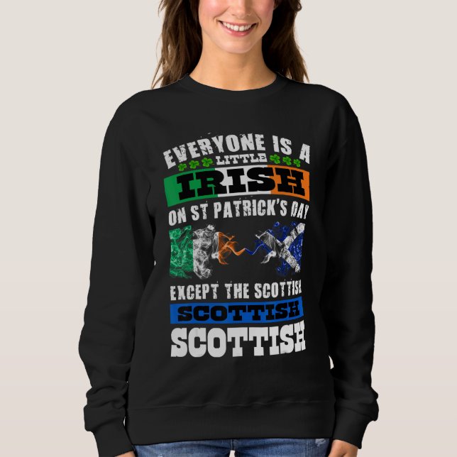 Alla är irländska utom Skottland på St Patrick's T Shirt (Framsida)