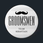 Alla brudgum mustasch för Groomsman för manar | Knapp<br><div class="desc">Ett roligt knäppas för alla brudgum groomsman för eller under bröllop.</div>