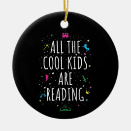 Alla Coolor som barn läser i Julgransprydnad Keramik