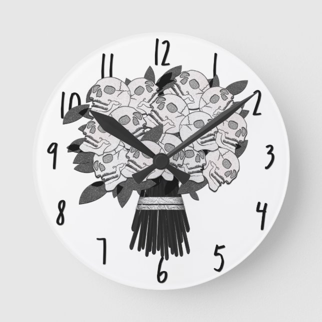 Alla färg* Bouquet av Skull Rosor Black & White Rund Klocka (Framsida)