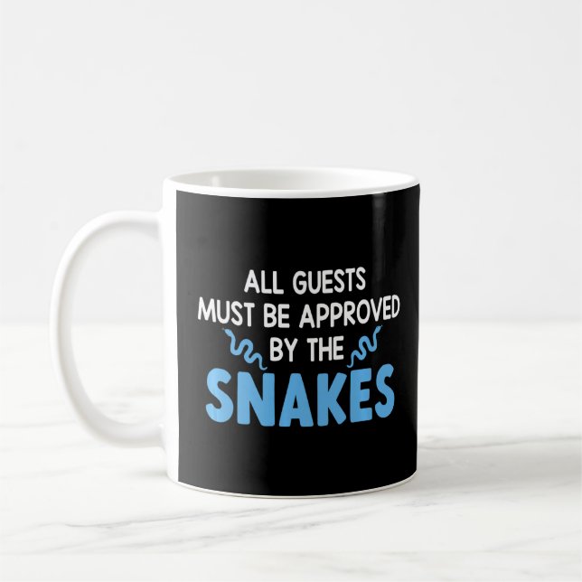 Alla gäster måste godkännas av FA för orm Kaffemugg (Vänster)