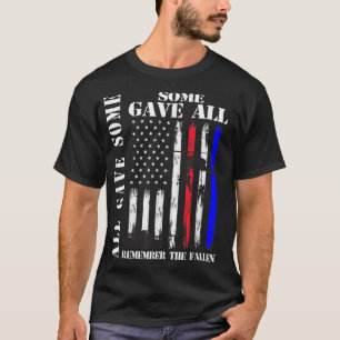 Alla gav lite Flagga Veteran Memorial. T Shirt