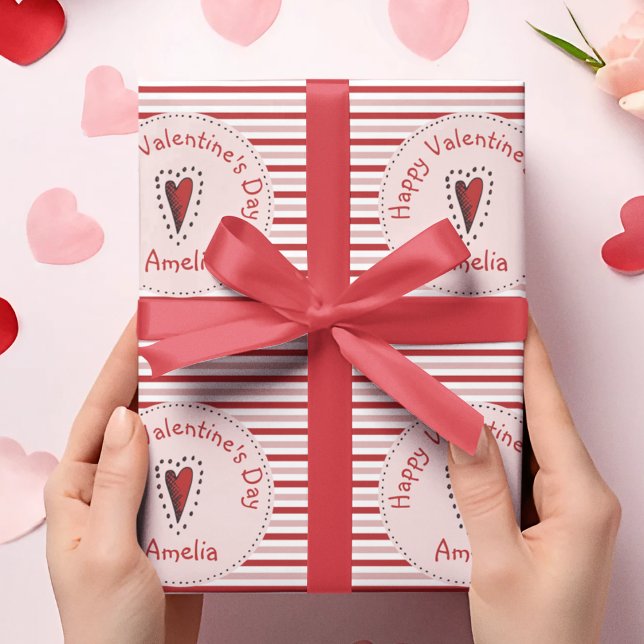 Alla hjärtans dag Rosa och Röda Rand Presentpapper (Cute Happy Valentine's Day Wrapping Paper for Kids. Red, Pink and White Stripes and Red Hearts. )