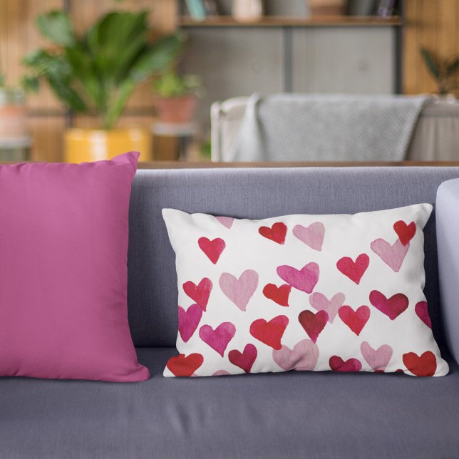 Alla hjärtans dag - vattenfärgshjärtor - rosa prydnadskudde (Skapare uppladdad)