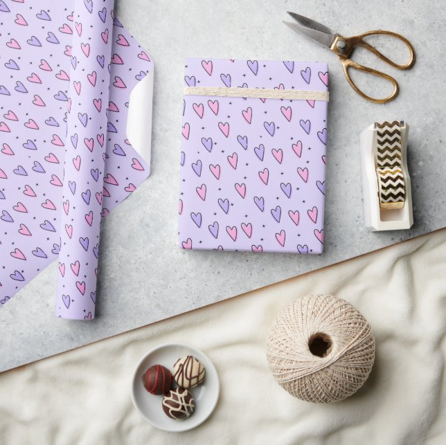 Alla hjärtans dagspapper rosa och lila hjärtan presentpapper (Hantverk)