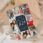 Alla Joy | Multifoto Collage Julkort<br><div class="desc">Roligt och festive-helgdag-fotokort innehåller åtta foton som ordnats i en kollagelayout. "Önskar dig all glädje" visas i mitten med vit skrift på en rik marin blå bakgrund accentuerad med stjärnor. Anpassa med din hälsning,  din familj namn och året.</div>