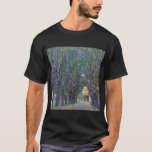 Allee at Schloss Kammer, Gustav Klimt T Shirt<br><div class="desc">Gustav Klimt (14 juli, 1862 - 6 februari 1918) var en österrikisk symbolmålare och en av de mest framstående medlemmarna i Wien Secession-rörelsen. Klimt noteras för målningar, murar, skisser och andra föremål d'art. Förutom hans verk, som innefattar anklagelser och porträtt, målade han upp landskap. Klimt var bland konstnärer från Wienutträdet...</div>