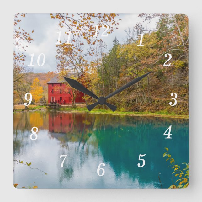 Alley Roller Mill and Vår Wall Clock Fyrkantig Klocka (Framsida)