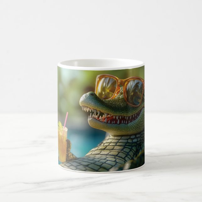 Alligator Enjoeing a Poolside Cocktail Kaffemugg (Center)