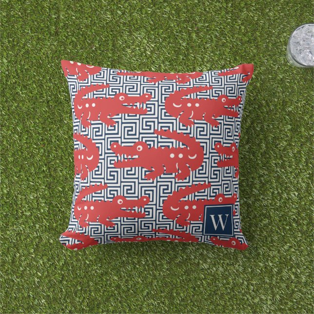  Alligator Greek Key- Red & Navy Monogram Kudde (Gräs)