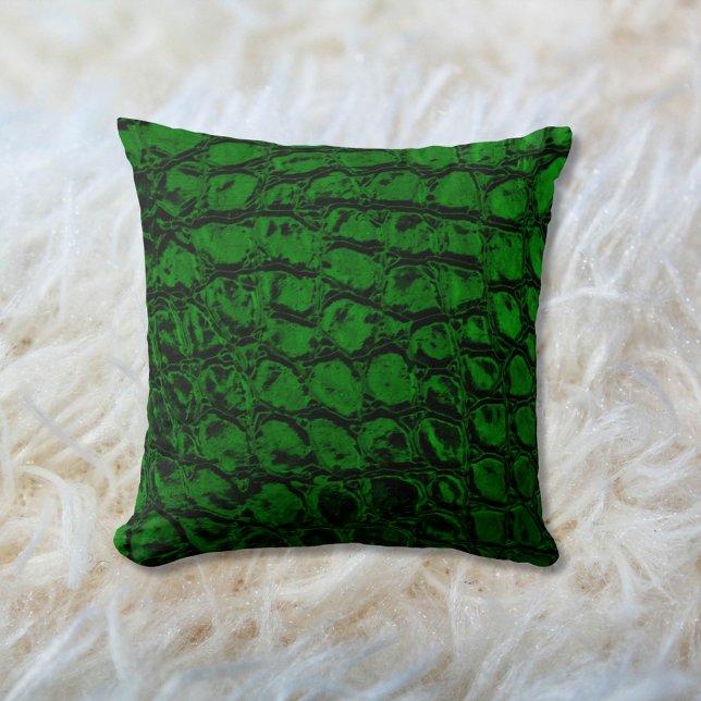 Alligator Grönt Faux Leather Kudde (Skapare uppladdad)
