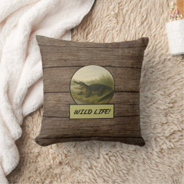 Alligator Mörk Wood Pillows Kudde