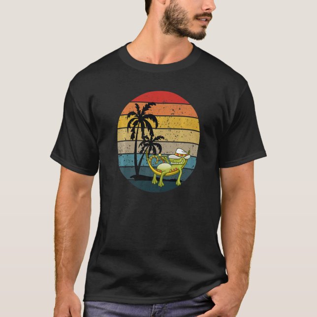 Alligator Tanning Retro Sunset Sunbad T Shirt (Framsida)