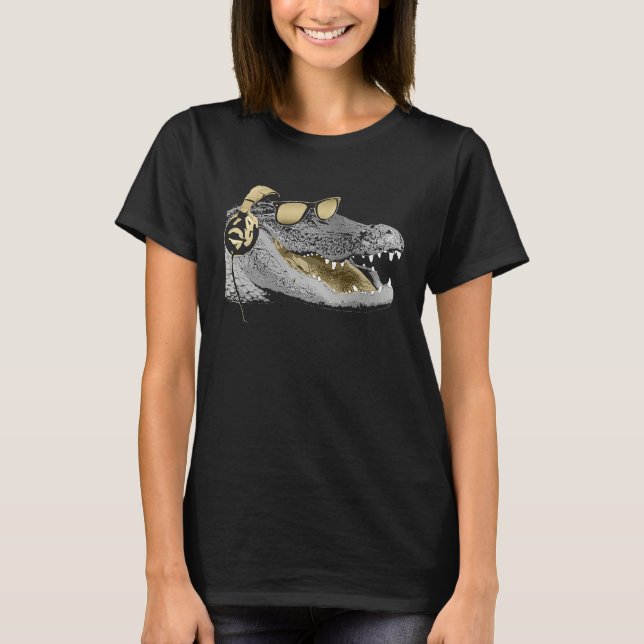 Alligator with headphones and sunglasses t shirt (Framsida)