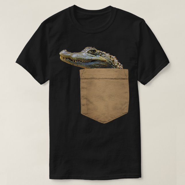 Alligatorälskare  Presenterar Alligator i min din  T Shirt (Design framsida)