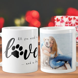 Allt du behöver är Kärlek och ett Hund-foto Kaffemugg