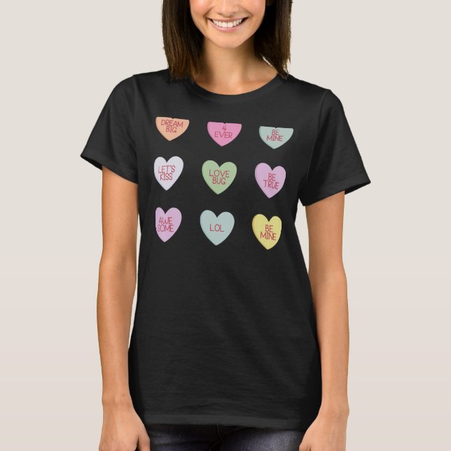 Allt du behöver är Luv Hearts Candy Kärlek Valenti T Shirt (Framsida)