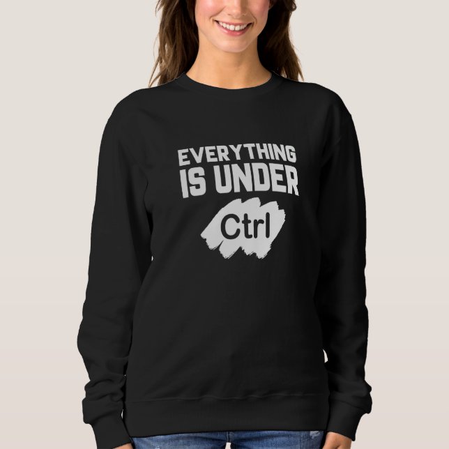 Allt finns under kodprogramvara för kontrollprogra t shirt (Framsida)
