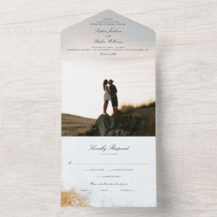Allt i en klassisk Luxe Marble Wedding-inbjudan