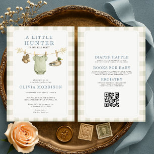 Allt i en Little Hunter on the Way Baby Shower Inbjudningar